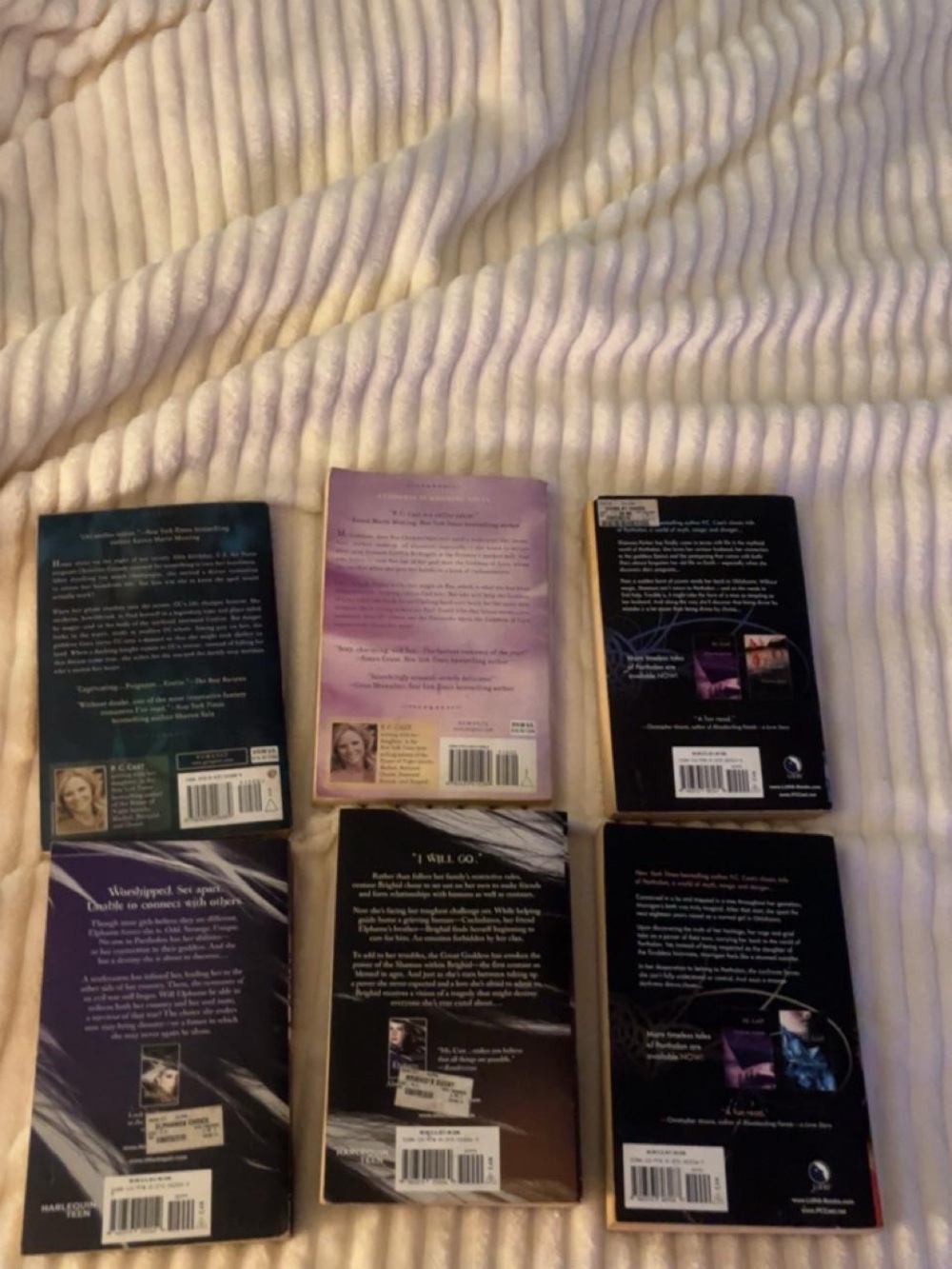 6 Book Bundle - Picture 2 of 3